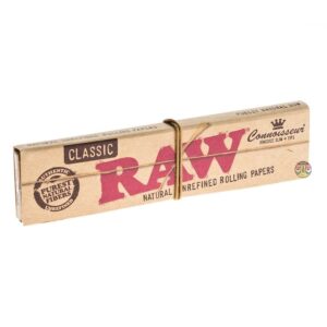 חוברת RAW Classic Connoisseur King Size Slim עם ניירות ופילטרים